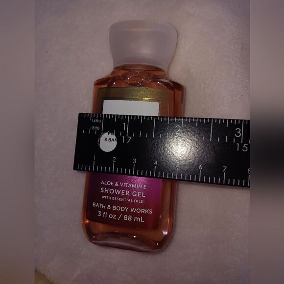 Bath & Body Works Bahamas Passionfruit & Banana Flower Shower Gel Set Lot Of 2 - Picture 8 of 10